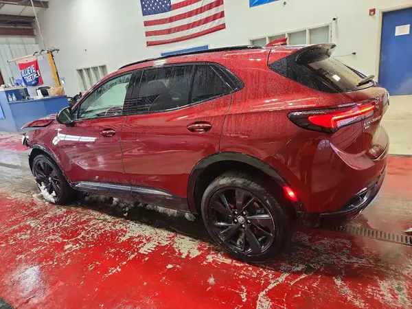 LRBFZMR42PD167751 2023 BUICK ENVISION - Image 2
