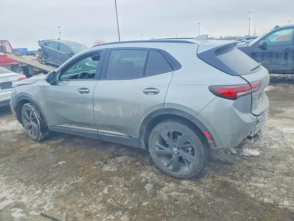 LRBFZMR45PD213377 2023 BUICK ENVISION - Image 2