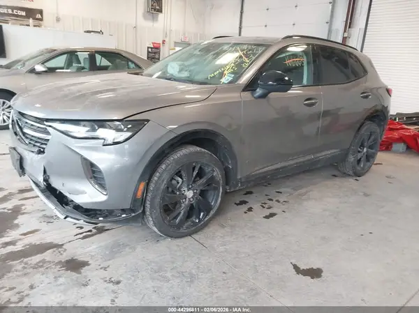 LRBFZMR46MD166663 2021 BUICK ENVISION - Image 2