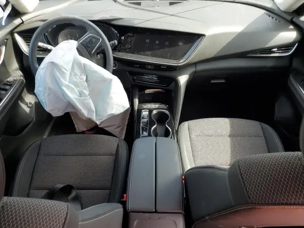 LRBFZMR46PD185556 2023 BUICK ENVISION - Image 8