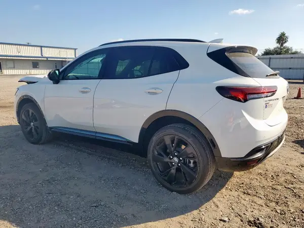 LRBFZMR46PD203814 2023 BUICK ENVISION - Image 2