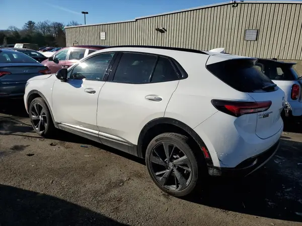 LRBFZMR47PD051283 2023 BUICK ENVISION - Image 2