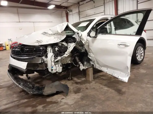 LRBFZMR48MD083574 2021 BUICK ENVISION - Image 2