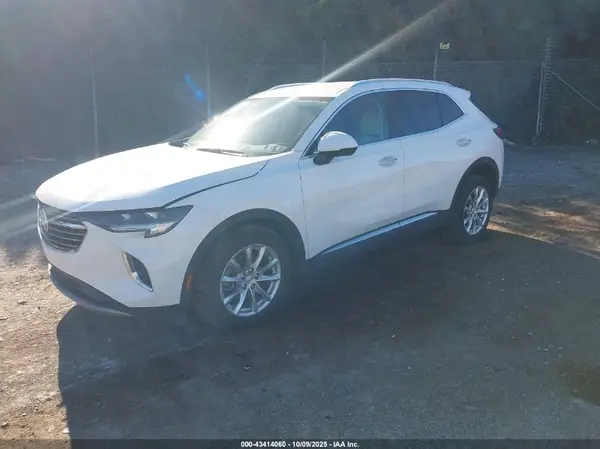 LRBFZMR48MD110191 2021 BUICK ENVISION - Image 2