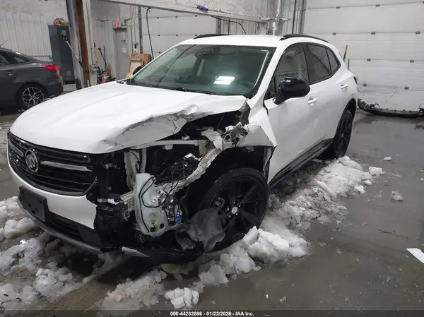 LRBFZMR48MD179012 2021 BUICK ENVISION - Image 2