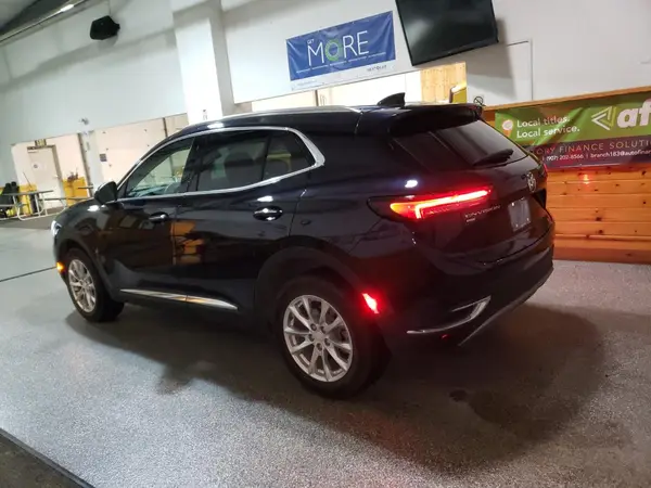 LRBFZMR49MD197485 2021 BUICK ENVISION - Image 2