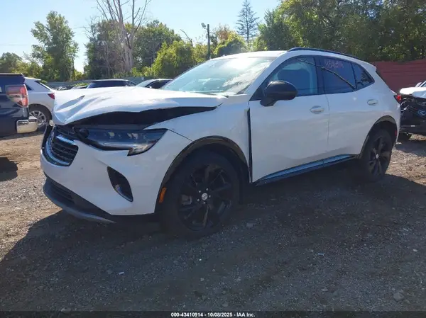 LRBFZMR49MD198281 2021 BUICK ENVISION - Image 2