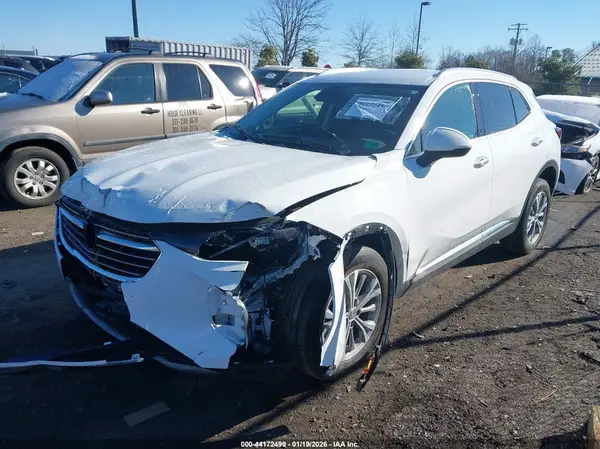 LRBFZMR49PD160604 2023 BUICK ENVISION - Image 2