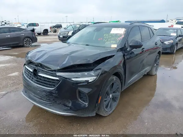 LRBFZNR40MD167085 2021 BUICK ENVISION - Image 2