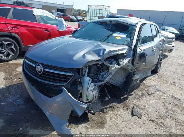 LRBFZNR40ND072592 2022 BUICK ENVISION - Image 2