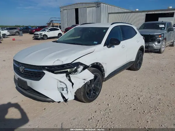 LRBFZNR40PD025226 2023 BUICK ENVISION - Image 2