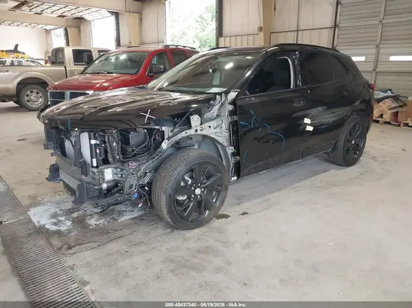 LRBFZNR42MD177682 2021 BUICK ENVISION - Image 2