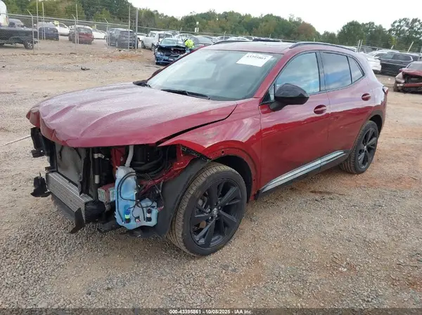 LRBFZNR42PD035529 2023 BUICK ENVISION - Image 2