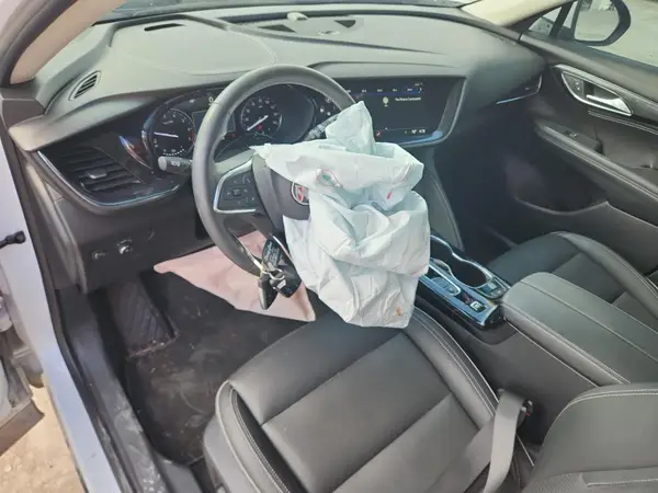 LRBFZNR42PD059751 2023 BUICK ENVISION - Image 8