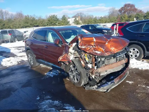 LRBFZNR43ND128167 2022 BUICK ENVISION - Image 1