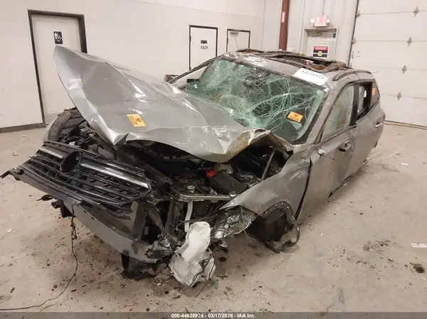LRBFZNR43PD074131 2023 BUICK ENVISION - Image 2