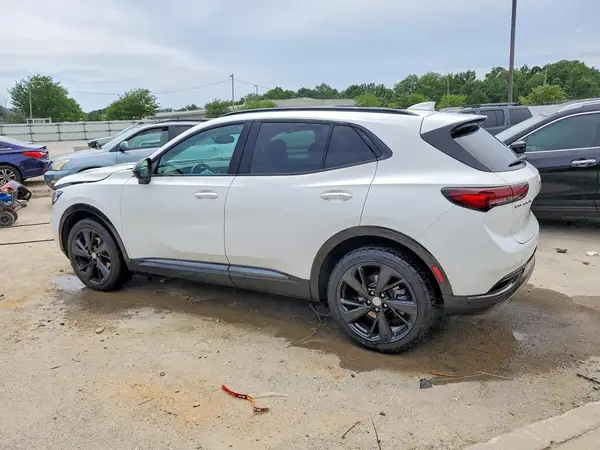 LRBFZNR44MD167588 2021 BUICK ENVISION - Image 2