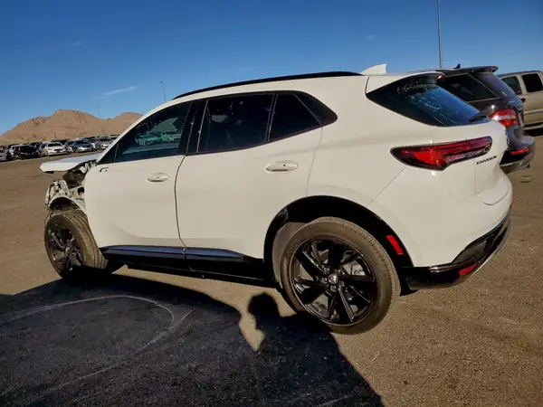 LRBFZNR44ND129375 2022 BUICK ENVISION - Image 2