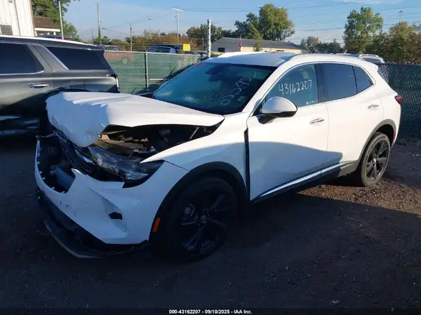 LRBFZNR44PD022457 2023 BUICK ENVISION - Image 2