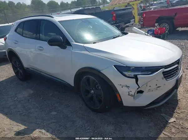 LRBFZNR44PD067804 2023 BUICK ENVISION - Image 1