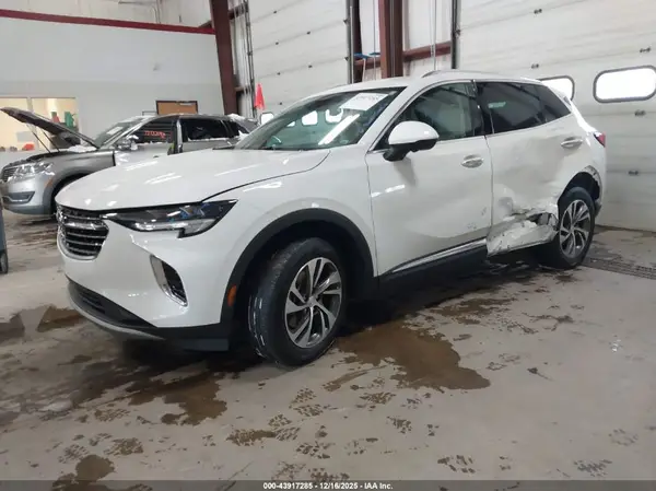 LRBFZNR45MD138102 2021 BUICK ENVISION - Image 2