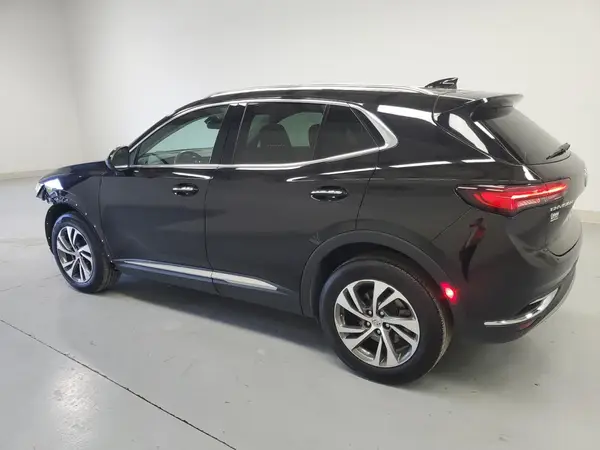 LRBFZNR45PD037517 2023 BUICK ENVISION - Image 2