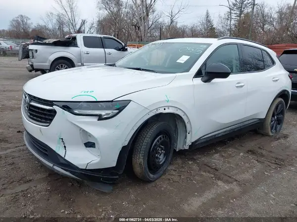 LRBFZNR46ND060513 2022 BUICK ENVISION - Image 2