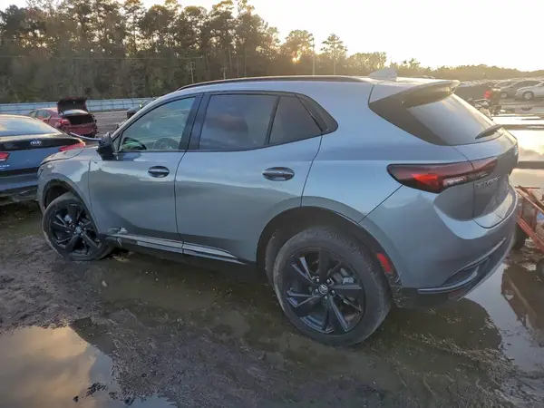 LRBFZNR46PD018717 2023 BUICK ENVISION - Image 2