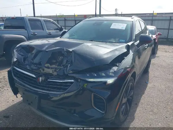 LRBFZNR46PD019737 2023 BUICK ENVISION - Image 2