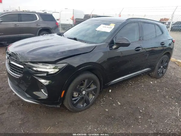 LRBFZNR47MD110625 2021 BUICK ENVISION - Image 2