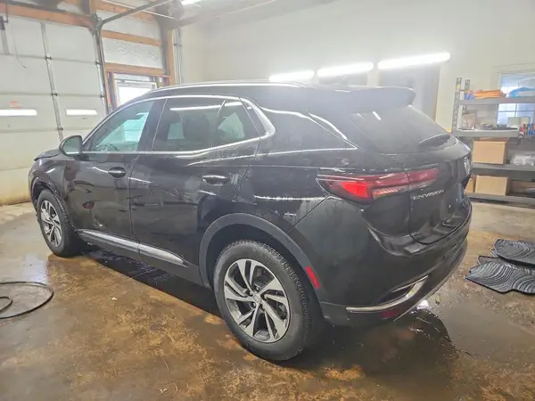 LRBFZNR47ND027780 2022 BUICK ENVISION - Image 2