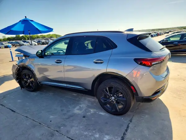 LRBFZNR47ND141701 2022 BUICK ENVISION - Image 2