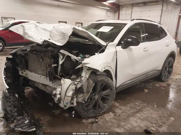 LRBFZNR47ND163715 2022 BUICK ENVISION - Image 2