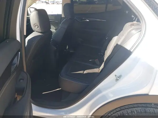 LRBFZNR47PD084371 2023 BUICK ENVISION - Image 8
