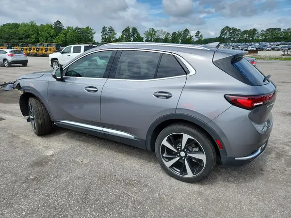 LRBFZNR48MD112707 2021 BUICK ENVISION - Image 2