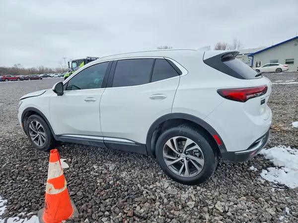 LRBFZNR49ND110921 2022 BUICK ENVISION - Image 2