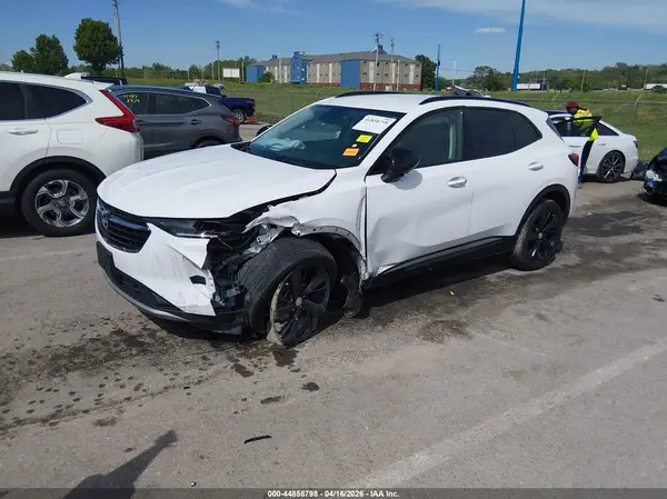LRBFZNR4XMD150441 2021 BUICK ENVISION - Image 2