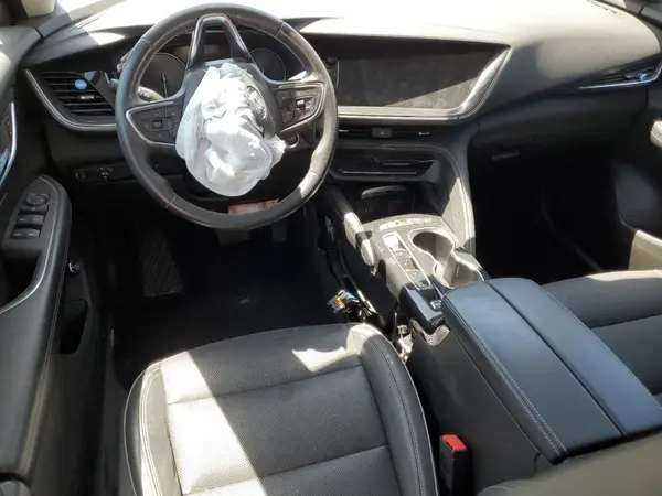 LRBFZNR4XMD167014 2021 BUICK ENVISION - Image 8