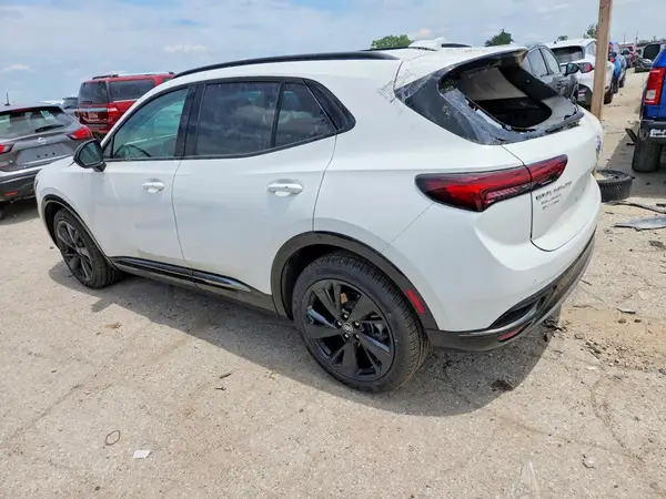LRBFZNR4XND016157 2022 BUICK ENVISION - Image 2