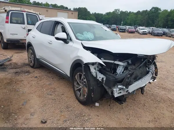 LRBFZNR4XND051345 2022 BUICK ENVISION - Image 1