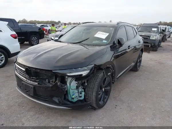LRBFZNR4XPD026643 2023 BUICK ENVISION - Image 2