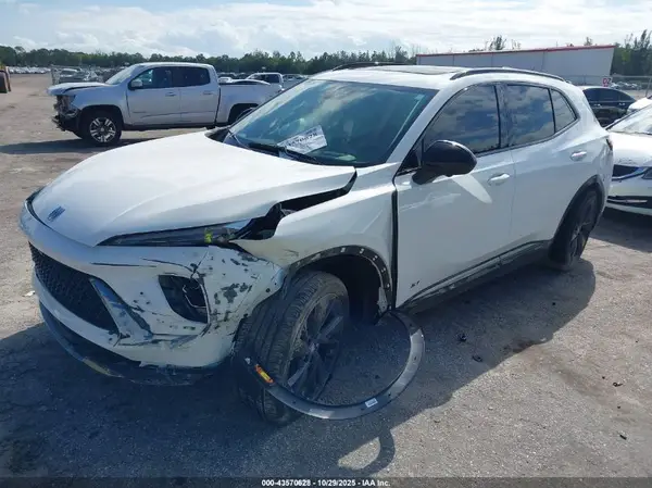 LRBFZPE40RD068565 2024 BUICK ENVISION - Image 2