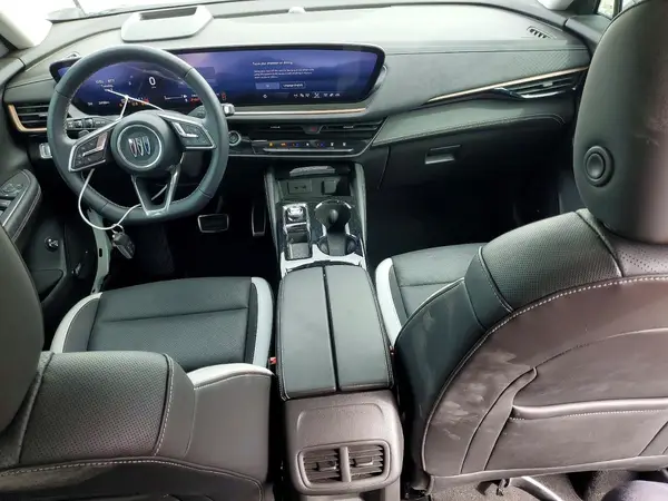 LRBFZPE43RD042817 2024 BUICK ENVISION - Image 8
