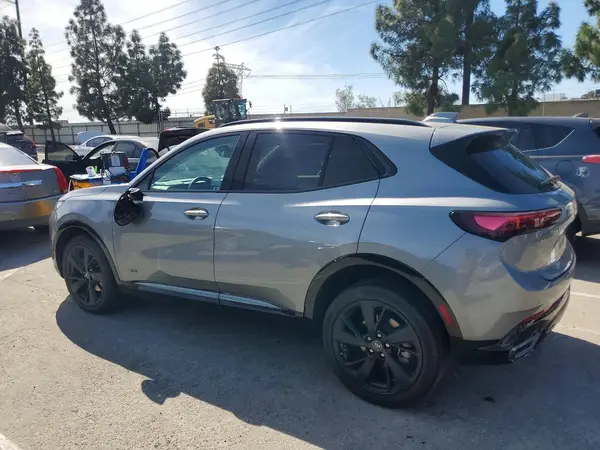 LRBFZPE45RD043970 2024 BUICK ENVISION - Image 2