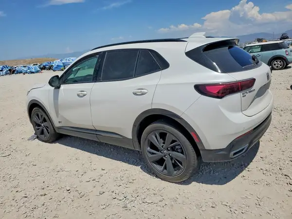 LRBFZPE46RD049065 2024 BUICK ENVISION - Image 2