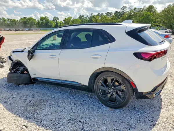LRBFZPE47RD014115 2024 BUICK ENVISION - Image 2