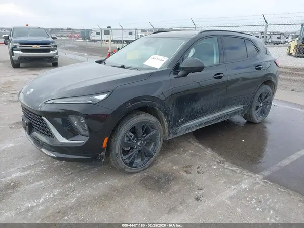 LRBFZPE48RD056583 2024 BUICK ENVISION - Image 2