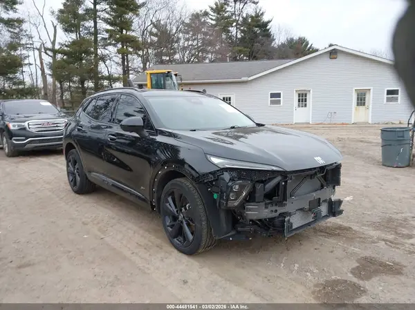 LRBFZPE4XRD022872 2024 BUICK ENVISION - Image 1