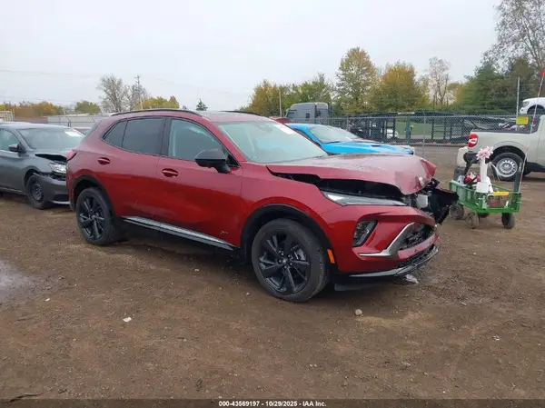 LRBFZPE4XRD023584 2024 BUICK ENVISION - Image 1