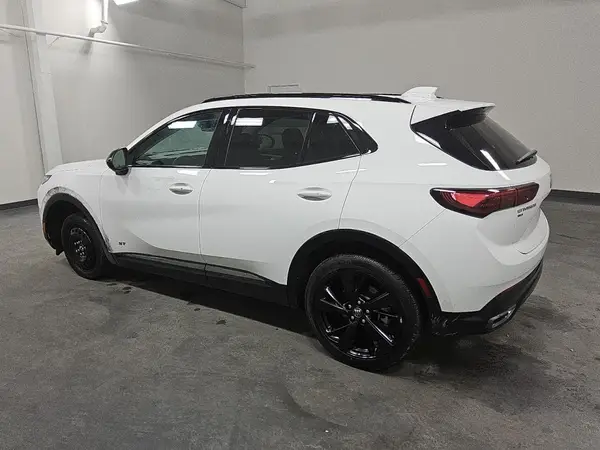 LRBFZPE4XRD074390 2024 BUICK ENVISION - Image 2